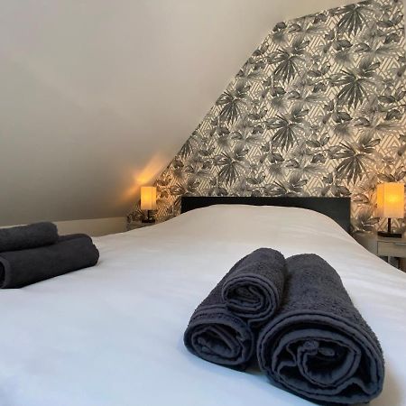 Ferienwohnung Sous Les Tropiques D'Ablis Exterior foto