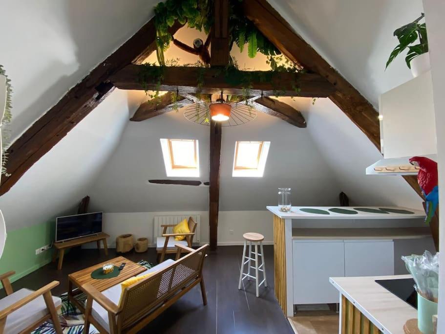 Ferienwohnung Sous Les Tropiques D'Ablis Exterior foto